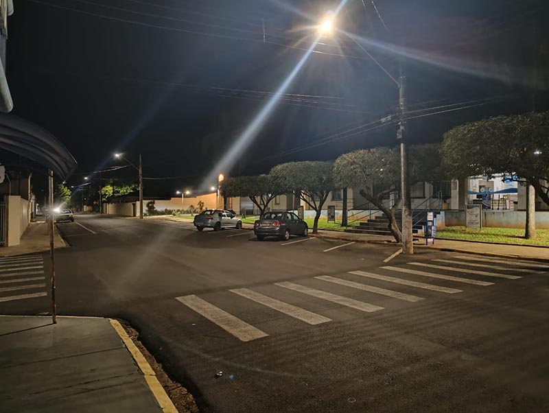 Prefeitura amplia iluminação pública na área da Santa Casa de Misericórdia