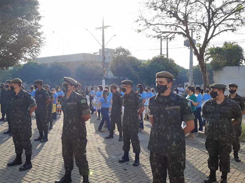 Sem desfile, Prefeitura reúne autoridades em Ato Cívico para comemorar a Independência do Brasil