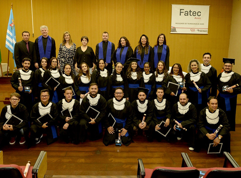 Fatec Assis realiza formatura da sexta turma de Gestão Comercial