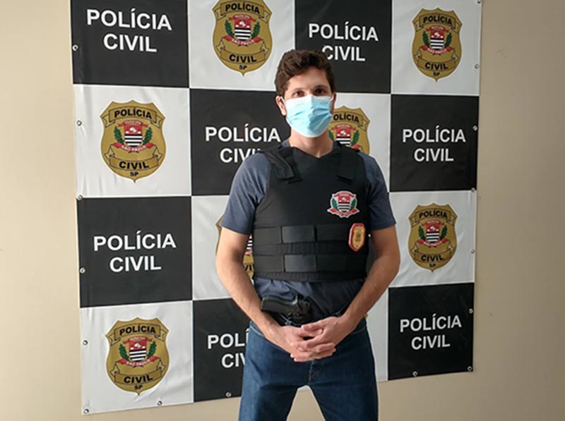 Polícia prende suspeito de negociar venda de droga encontrada em carro oficial da prefeitura