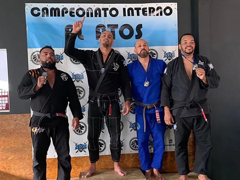 Atleta e vereador Rodrigo Andrade é homenageado por vencer Campeonato de Jiu Jitsu