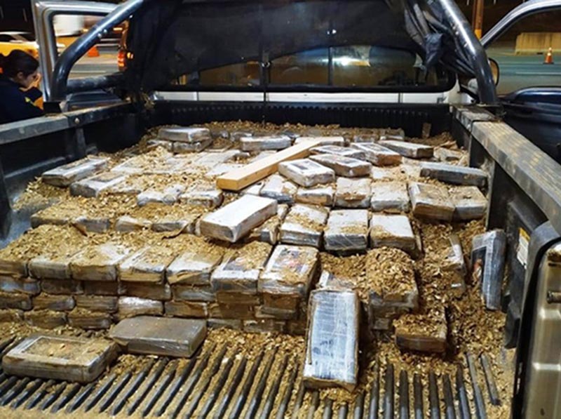 Motorista é preso transportando 450 quilos de cocaína em veículo com placas de Quatá, em SC