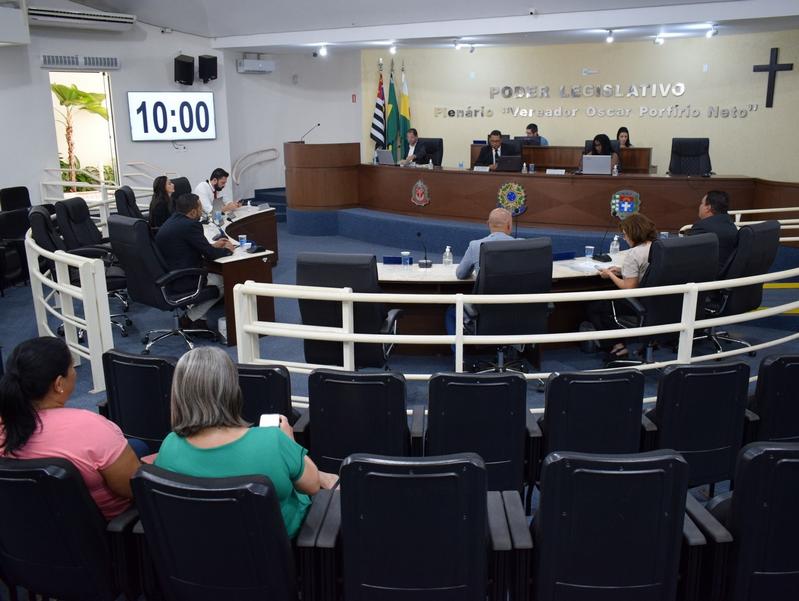 Câmara aprova abertura de crédito e reajuste dos servidores públicos