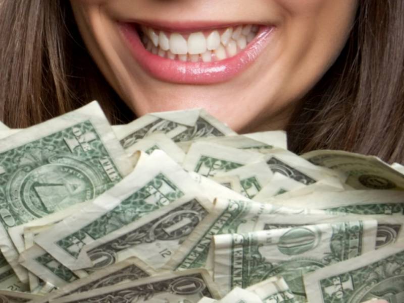Pesquisa quebra mito de que dinheiro não traz felicidade