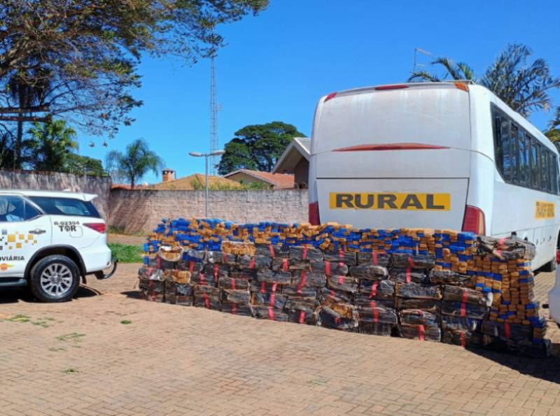 Polícia Rodoviária apreende uma tonelada de maconha em Palmital