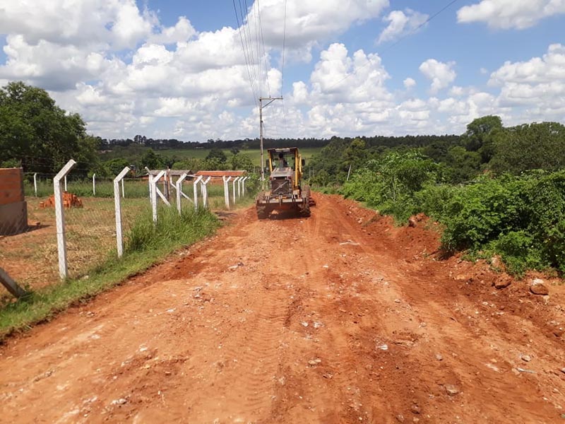 Após estragos causados pelas chuvas, Prefeitura retoma manutenção de estradas rurais