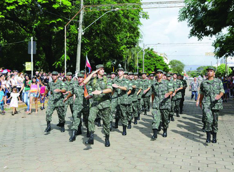 Desfile volta a ser realizado em comemoração ao aniversário de Paraguaçu