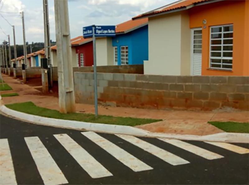 Em Platina (SP), 81 moradias são entregues a famílias de baixa renda