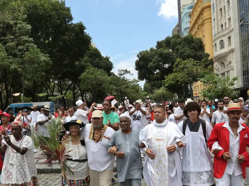 Intolerância religiosa: Disque 100 registra 2,4 mil casos em 2024