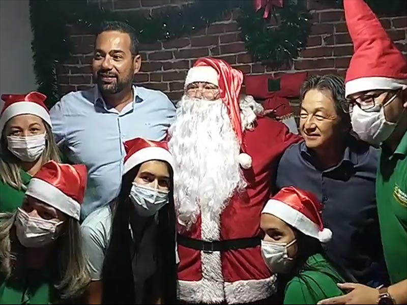 Grande festa marca a chegada do Papai Noel em Paraguaçu Paulista