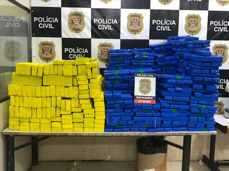 Polícia apreende 1 tonelada de maconha escondida dentro de carro de luxo em Marília