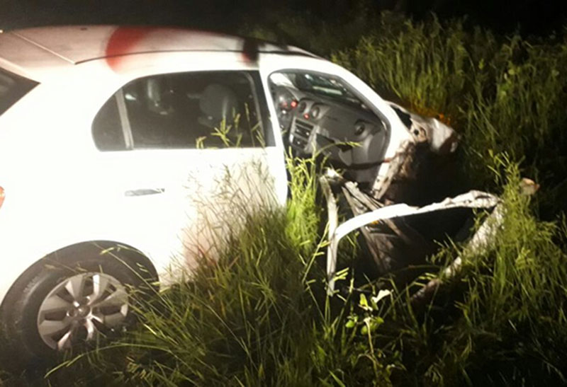 Acidente entre carro e caminhão deixa uma pessoa ferida em Paraguaçu Paulista