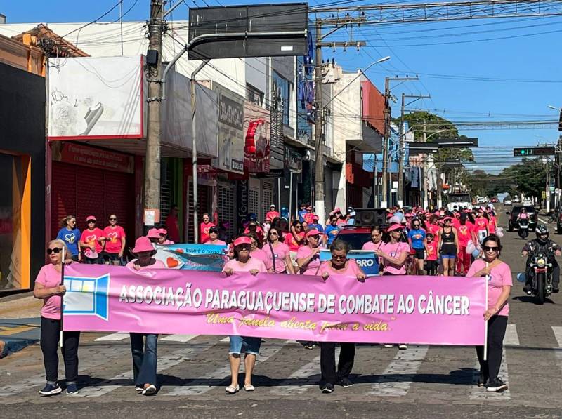 Caminhada da Associação do Câncer reforça conscientização em Paraguaçu Paulista