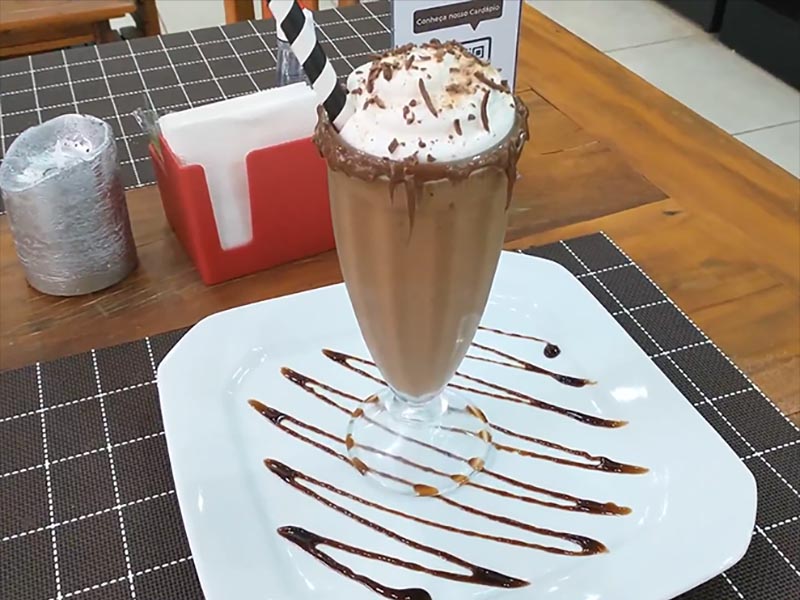 Café da Praça oferece delícias em doces e salgados para você