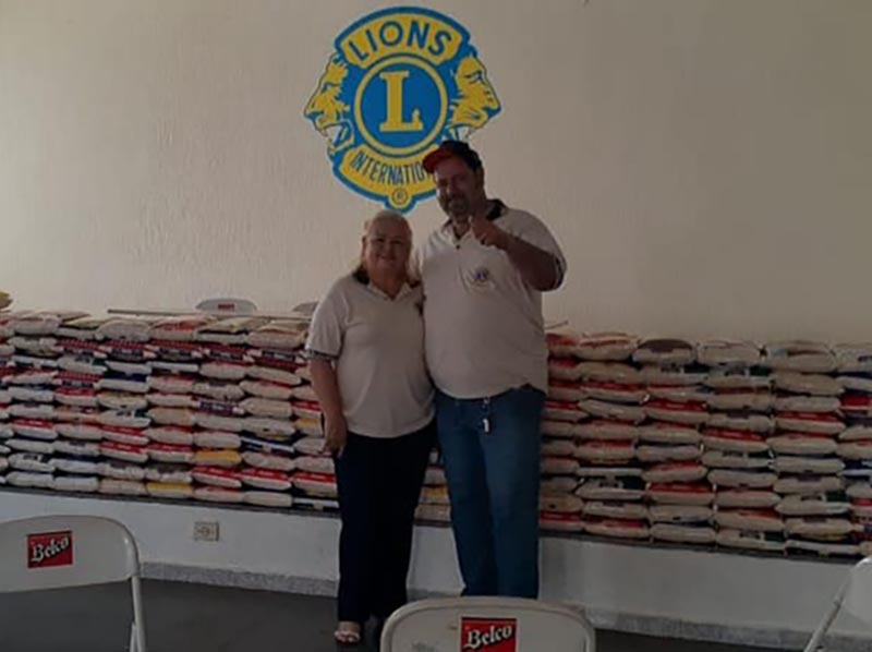 Aniversário Solidário no Lions Clube arrecada mais de 1.500 kg de arroz