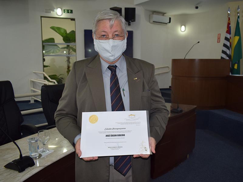 Câmara entrega título a José Edson Ribeiro e inaugura adequações no prédio