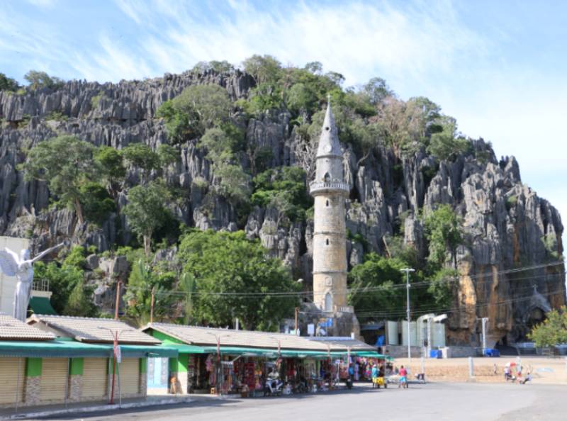 Joelson Excursões organiza romaria para Bom Jesus da Lapa - BA e Divino Pai Eterno - GO