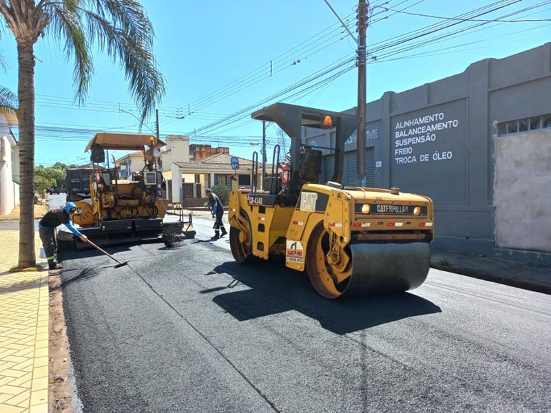 Prefeitura inicia recapeamento asfáltico em ruas da Vila Nova e região central de Paraguaçu Paulista