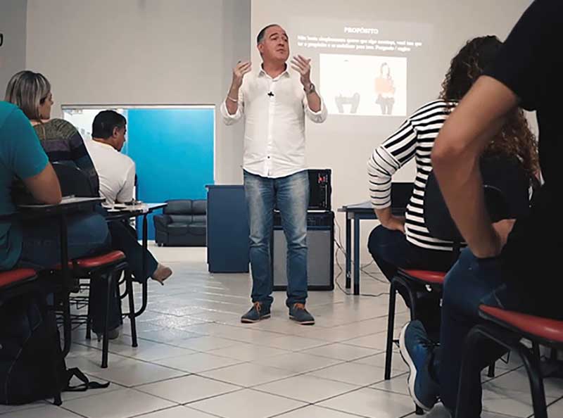 Associação Comercial lança nova turma do Curso de Certificação Team Leader – Formação em vendas