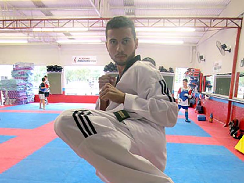 ATOP promove treino com o ex atleta Olímpico da Seleção Brasileira de Taekwondo Breno Pinheiro