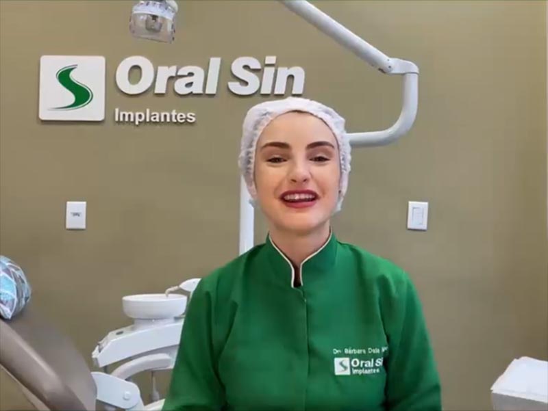 Que tal fechar o ano de 2021 de sorriso novo? Procure a Oral Sin, que é especialista em implantes