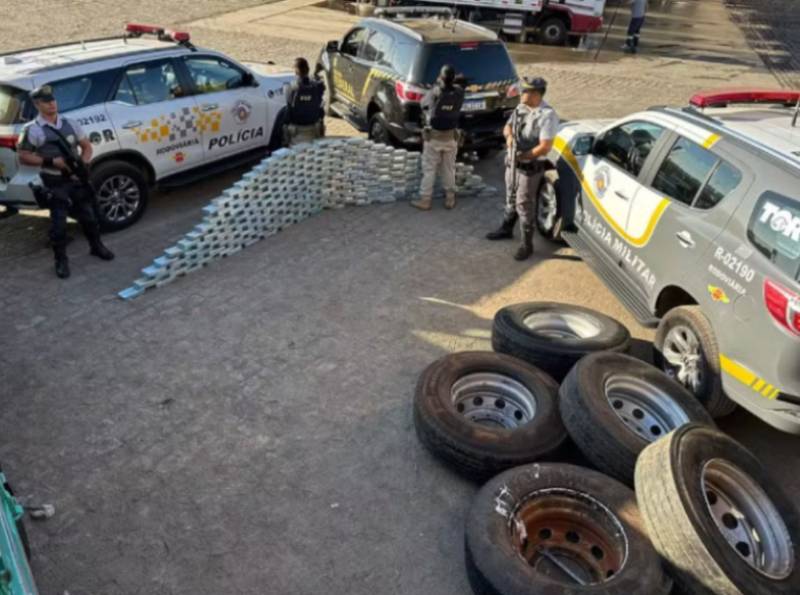 Polícia encontra 200 kg de pasta base de cocaína escondidos em pneus e estepe de carreta em Jaú
