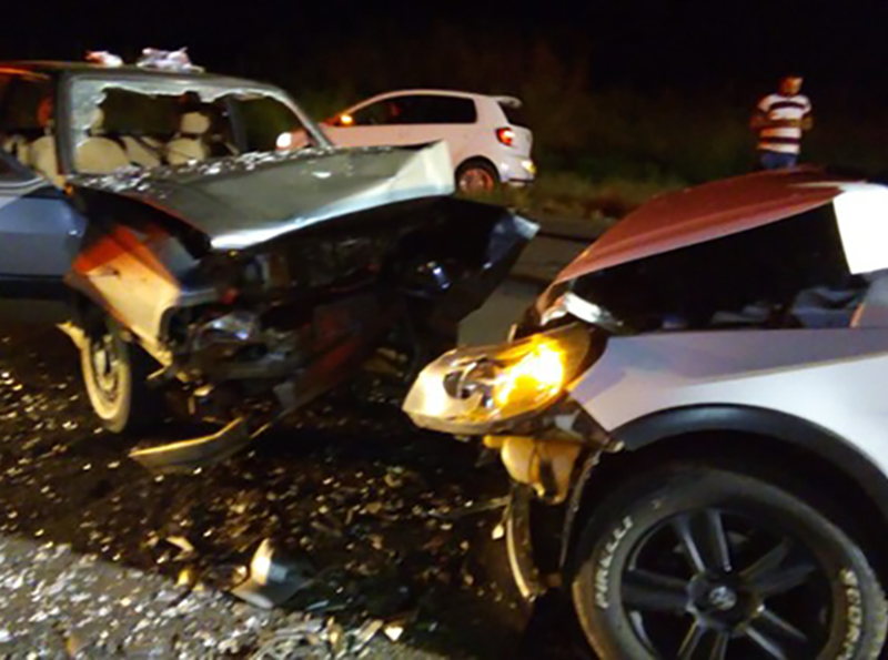 Acidente com carro na contramão deixa dois feridos entre Bastos e Iacri