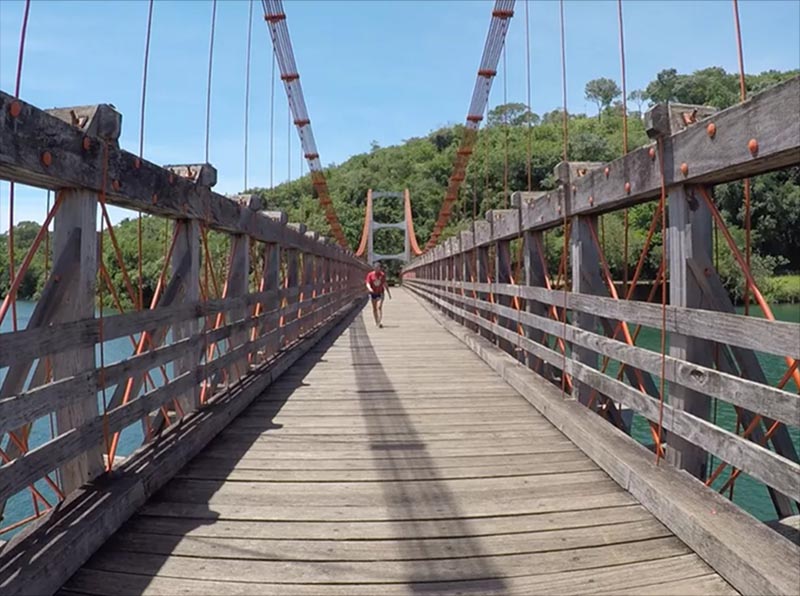 Tem início a reforma de ponte pênsil de Chavantes, incendiada há mais de 2 anos