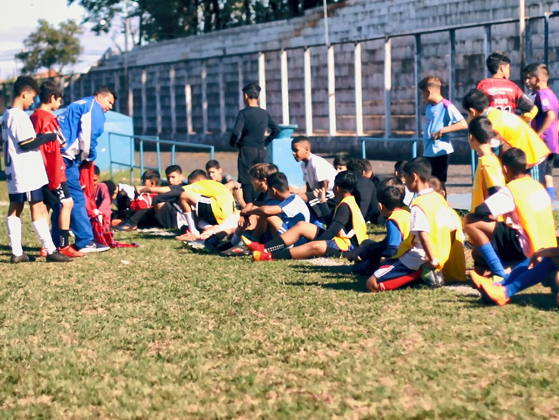 Peneira com observador da CBF atrai grande número de atletas em Paraguaçu Paulista