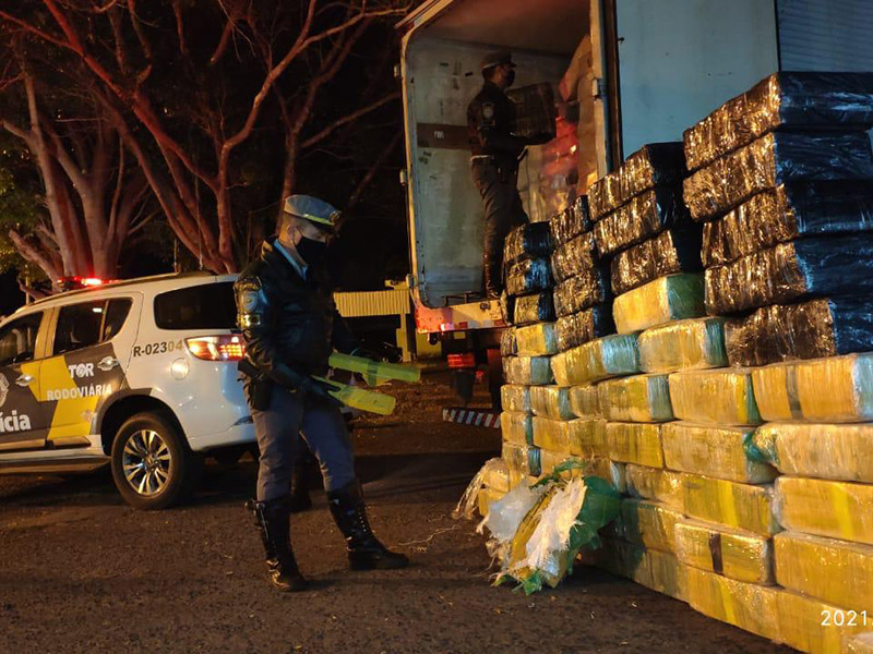 Polícia Rodoviária apreende grande quantidade de maconha em Palmital