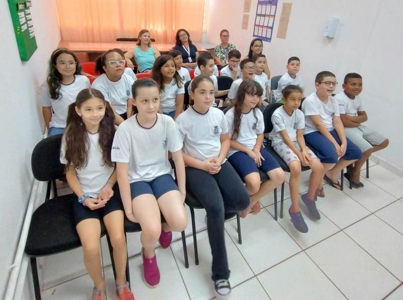 Alunos da rede municipal de Paraguaçu Paulista e de Rondônia trocam experiências na Internet