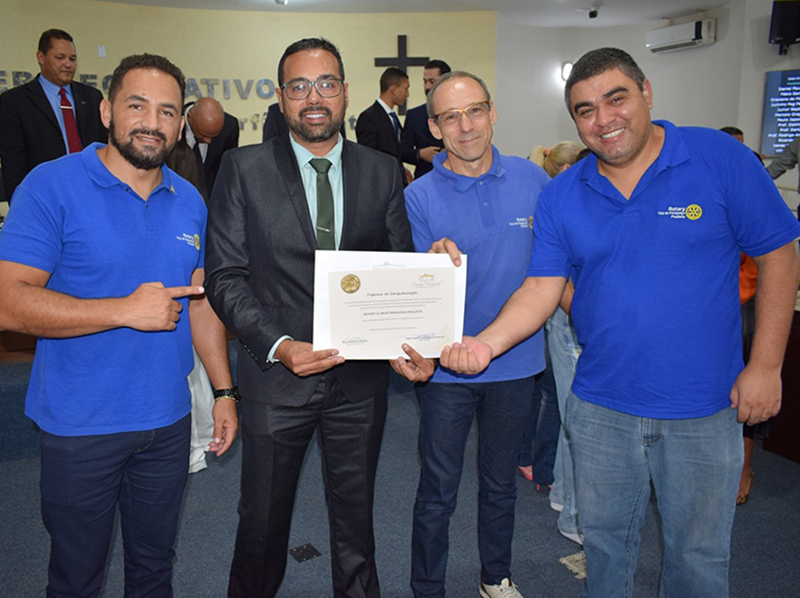 Câmara parabeniza o Rotary Club pelos 83 anos de fundação em Paraguaçu