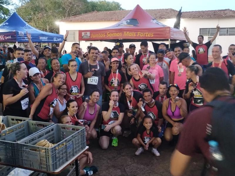 Paraguaçu Runners participa com 123 atletas e leva 20 troféus na Corrida Contra Violência Doméstica