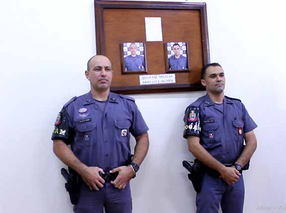 Polícia Militar realiza homenagem a policiais da Rocam