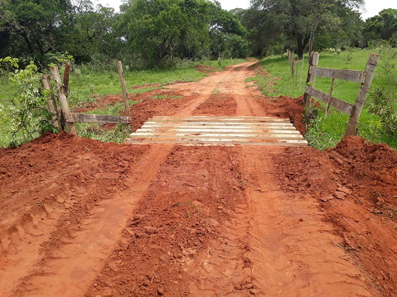 Prefeitura realiza manutenção constante em mata-burros de Paraguaçu Paulista