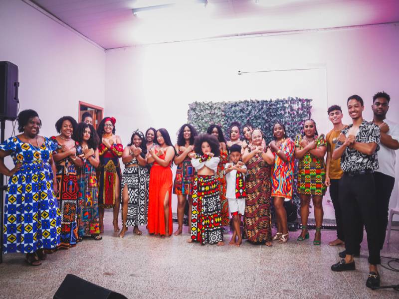 1º Jantar e Desfile Afro supera expectativas e faz reflexão sobre a Consciência Negra em Paraguaçu